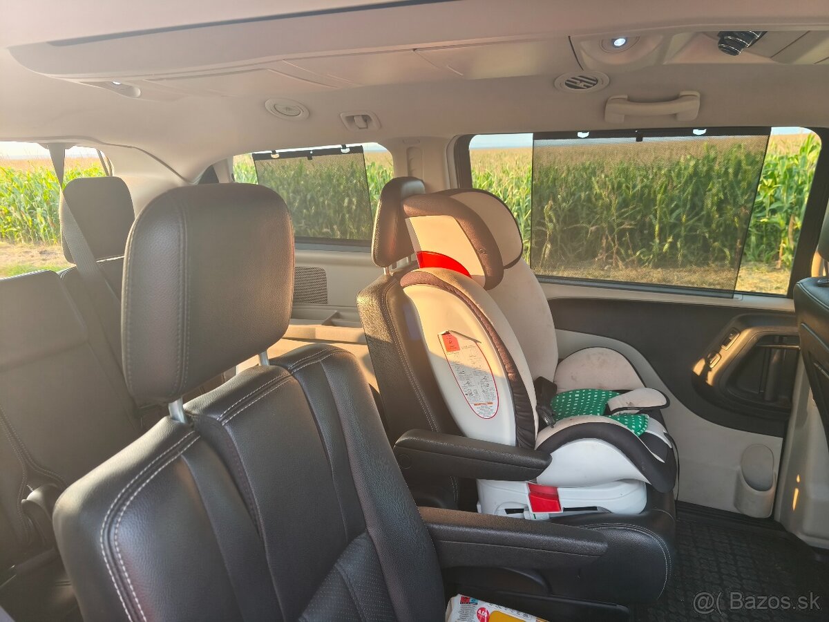 Lancia Voyager 2.8 crdi - 9