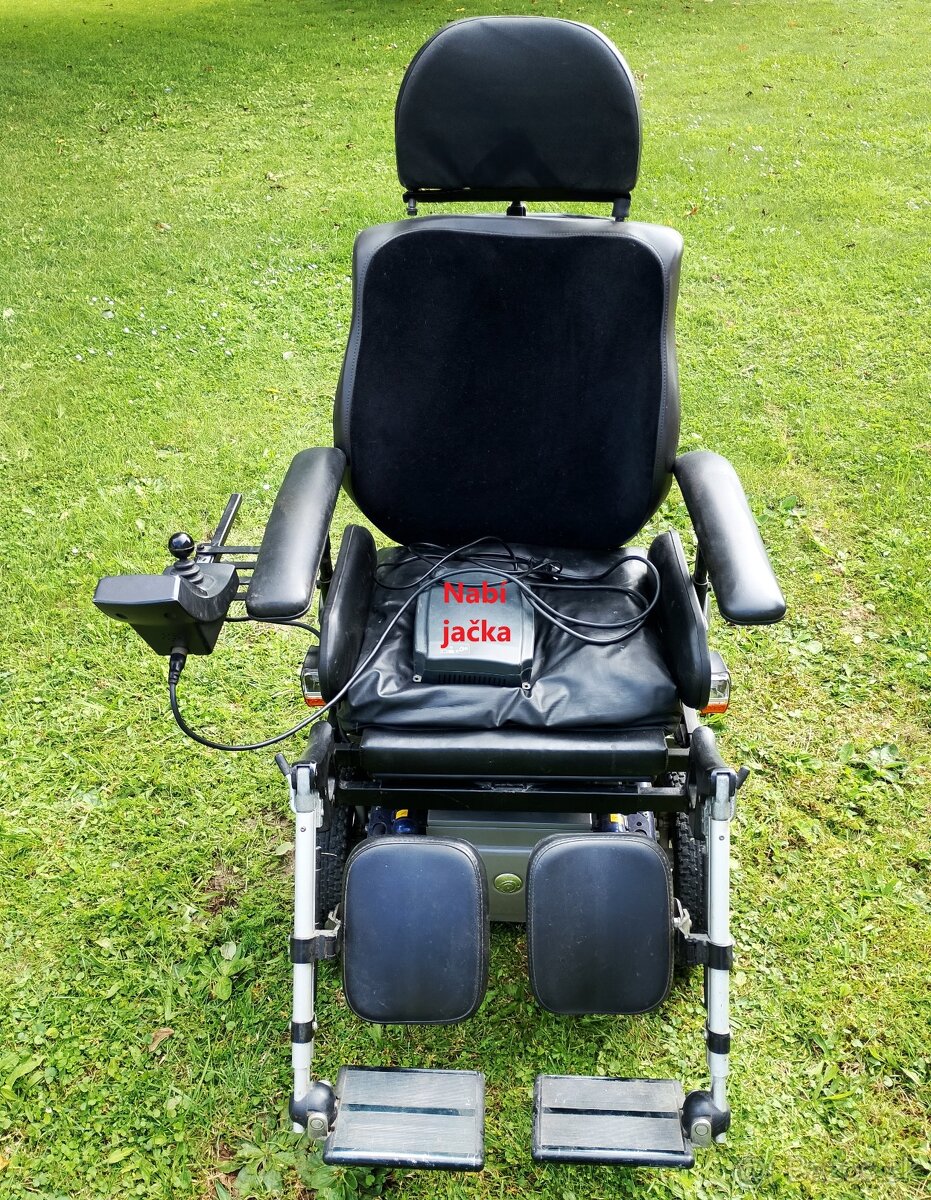 Elektricky invalidný vozík. - 9