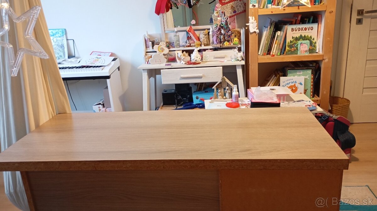 Písací stôl - 9