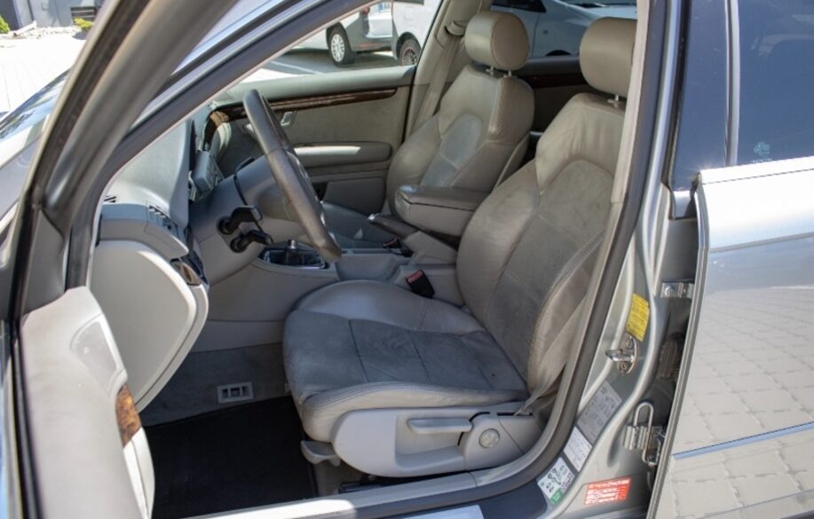 AUDI A4 2.0 TDI QUATTRO - 9