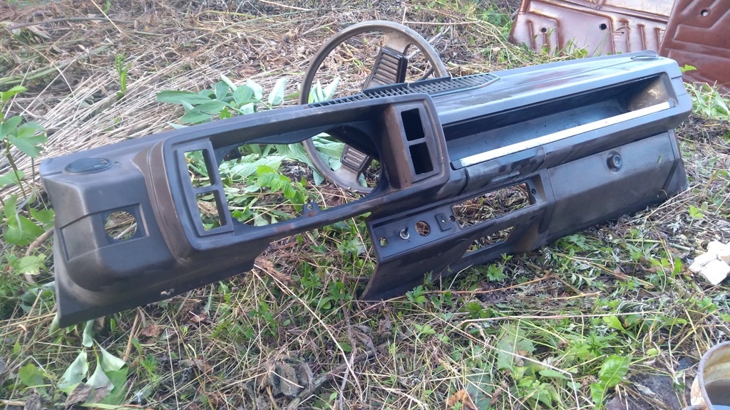 Predám diely Fiat 128CL - 9