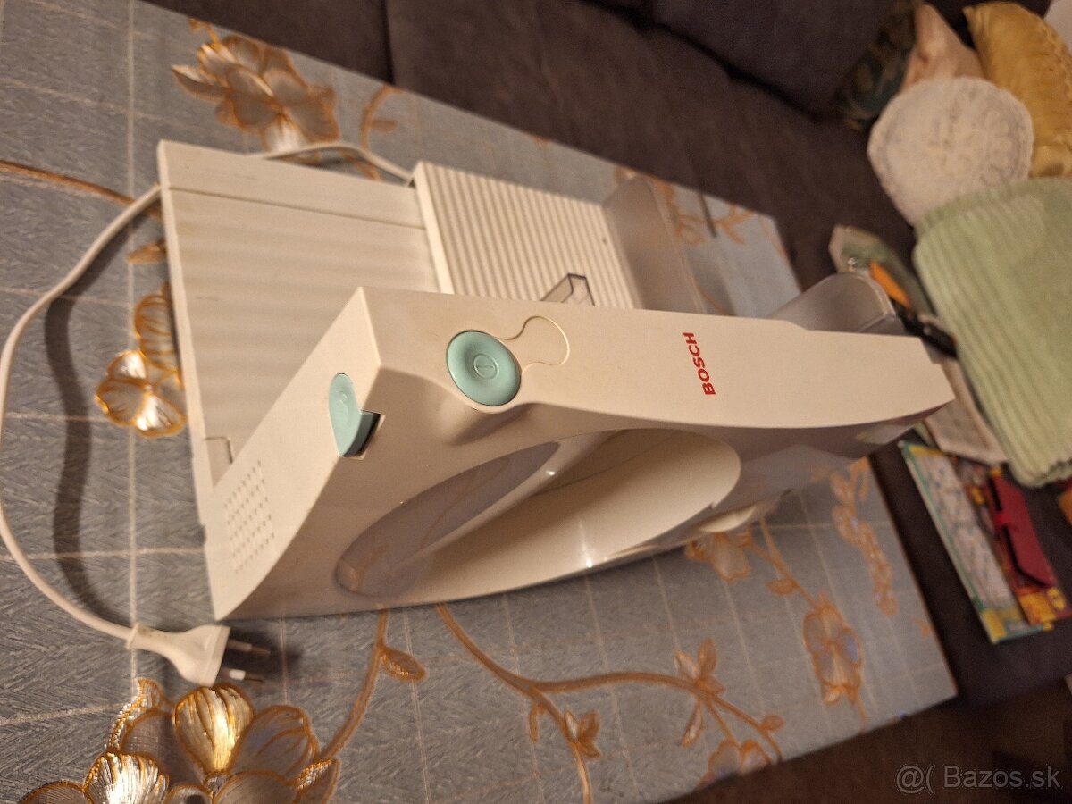 Elektricky krájač chleba 1 - 9