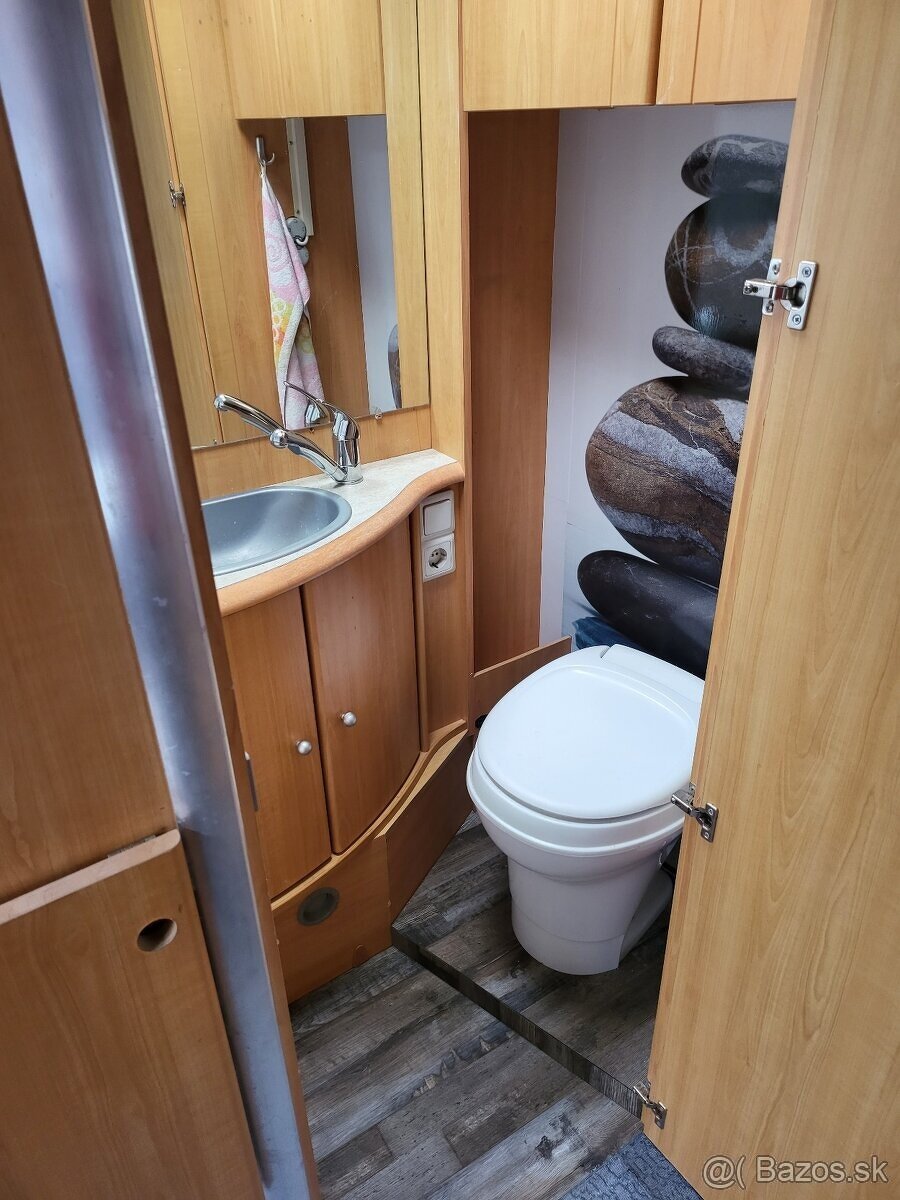 Predám karavan lmc - 9