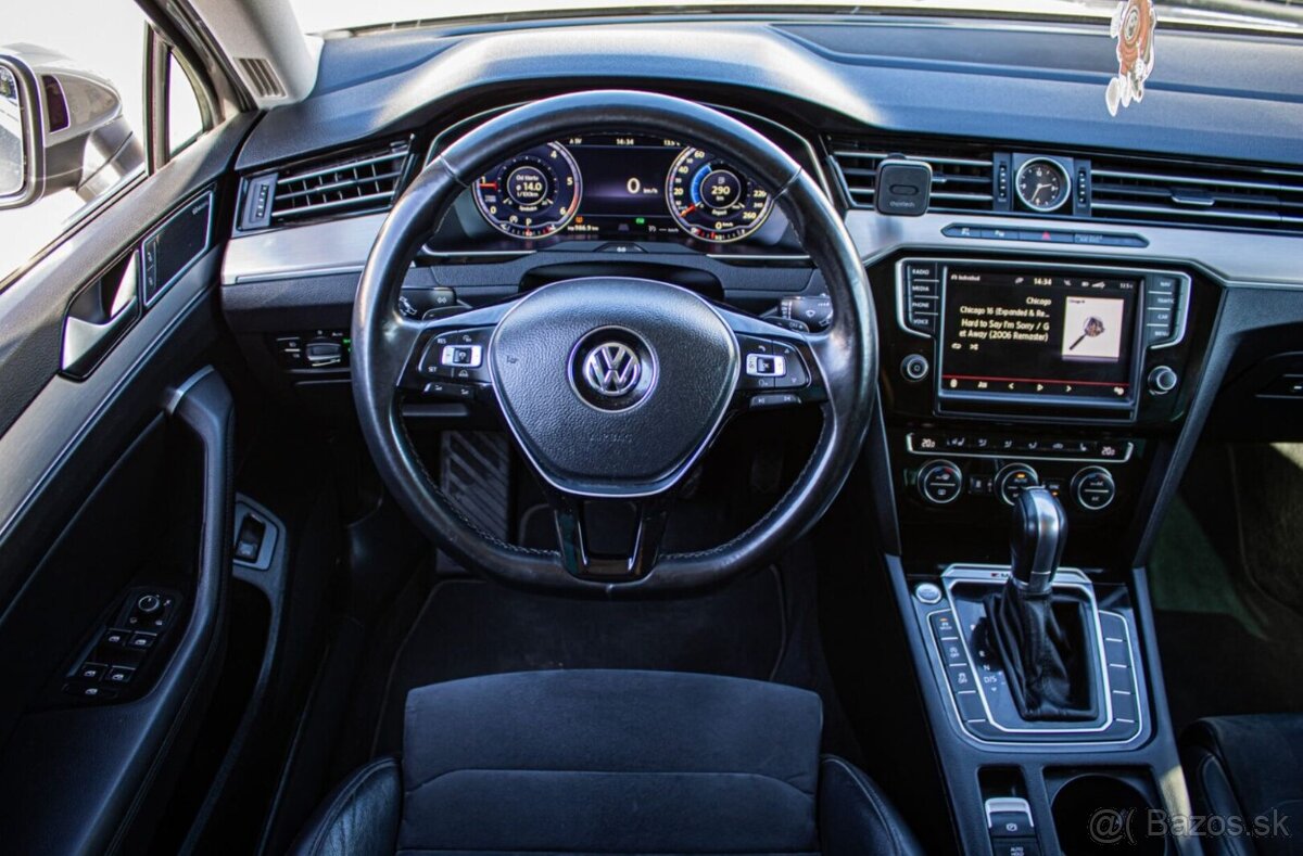 Volkswagen Passat Variant 2.0 BiTDI Highline 4Motion DSG - 9