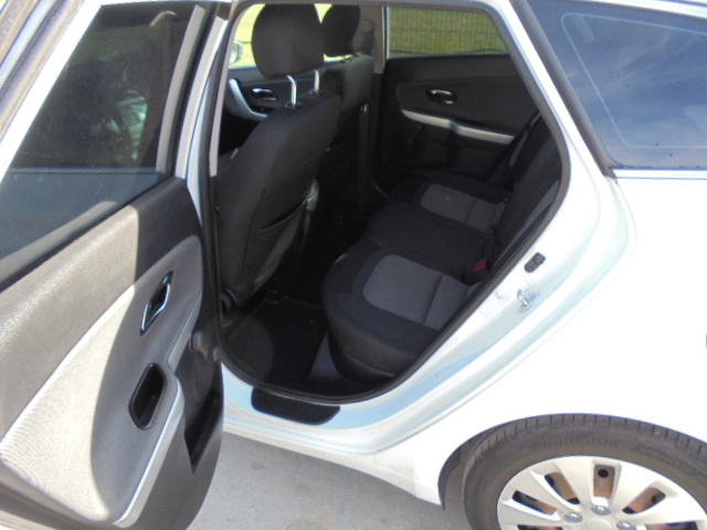 Kia Cee´d SW 1.4 CVVT LX, benzín, combi, r.v.9/2015 - 9