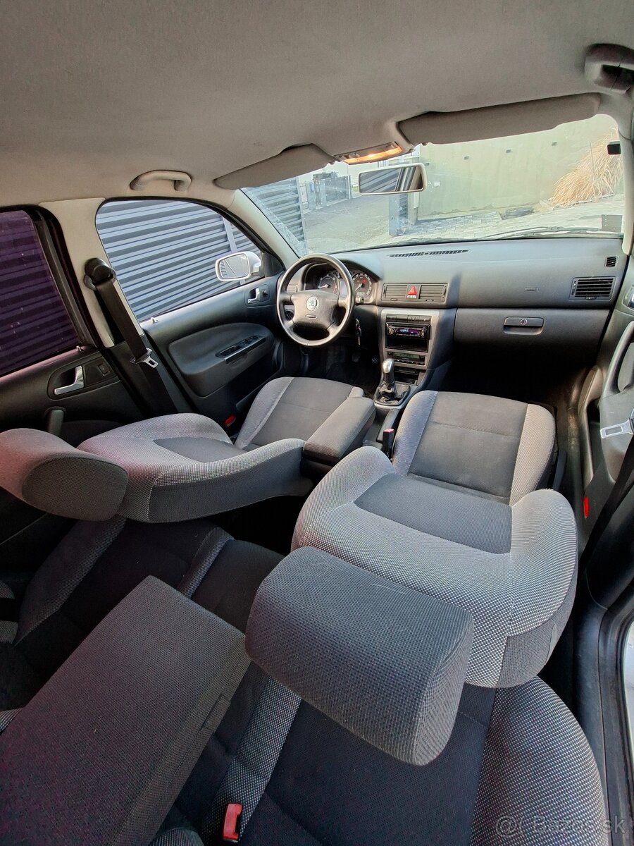 sedacky Skoda OCtavia kombi vyhrievane - 9