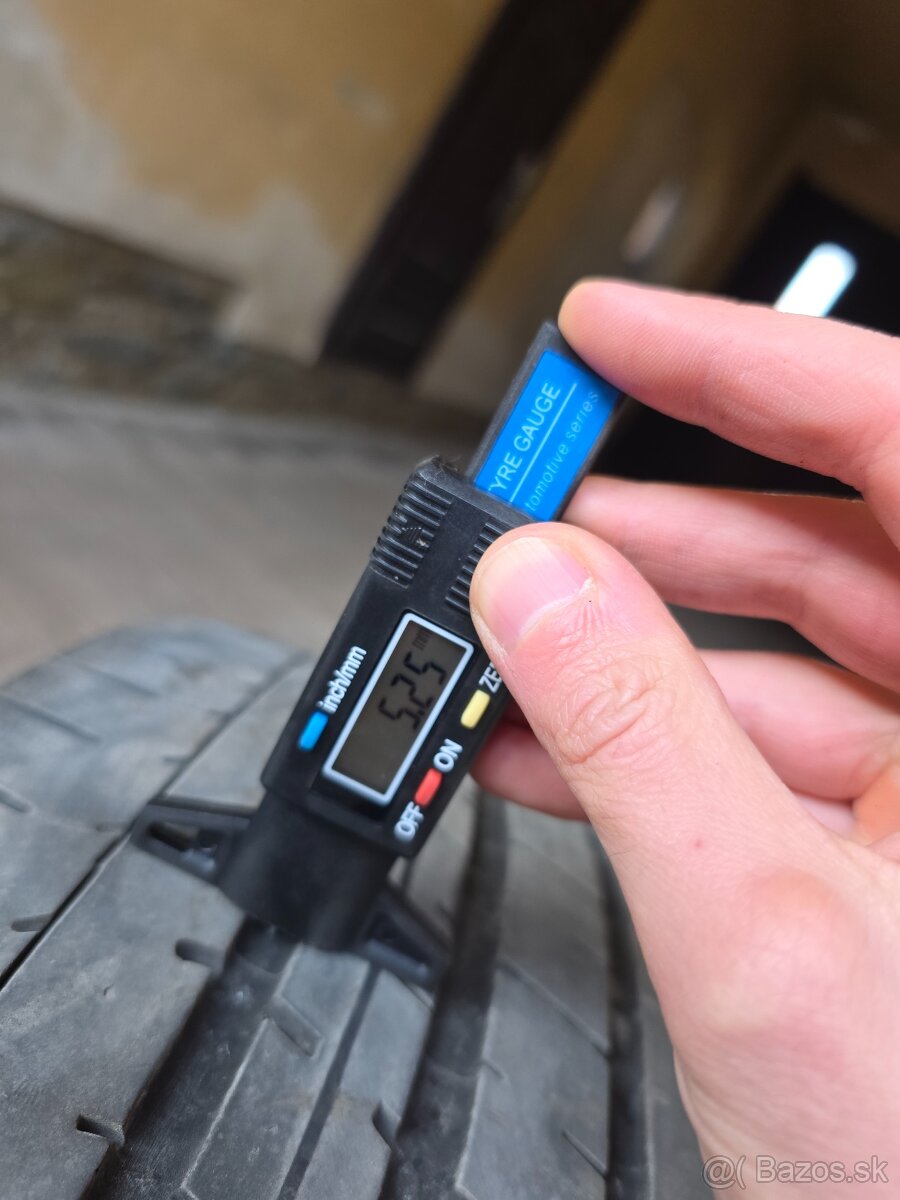 Pirelli P Zero 205/45 r17 - 9