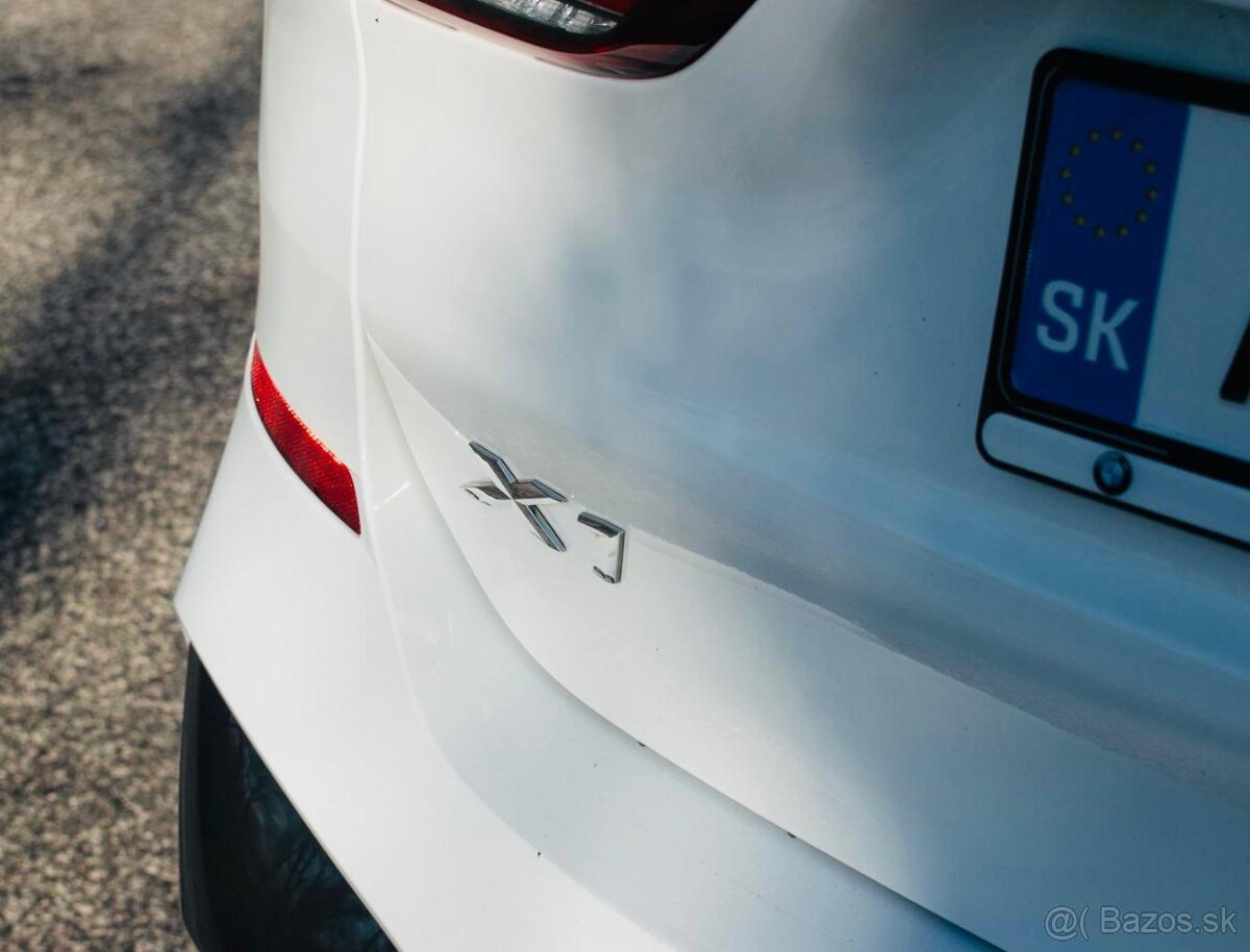BMW X1 xDrive 20d A/T - 9