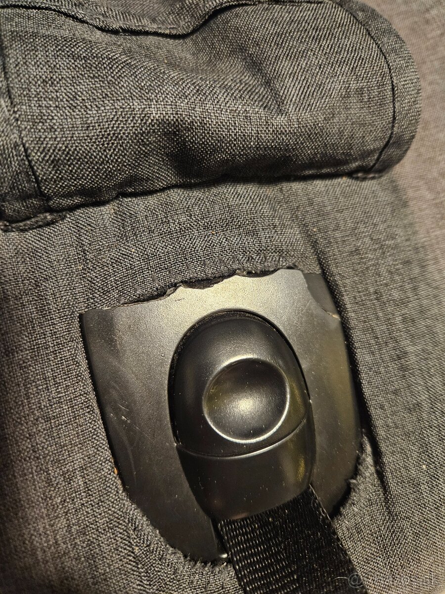 Petite&Mars Prime II isofox 9-36kg - 9