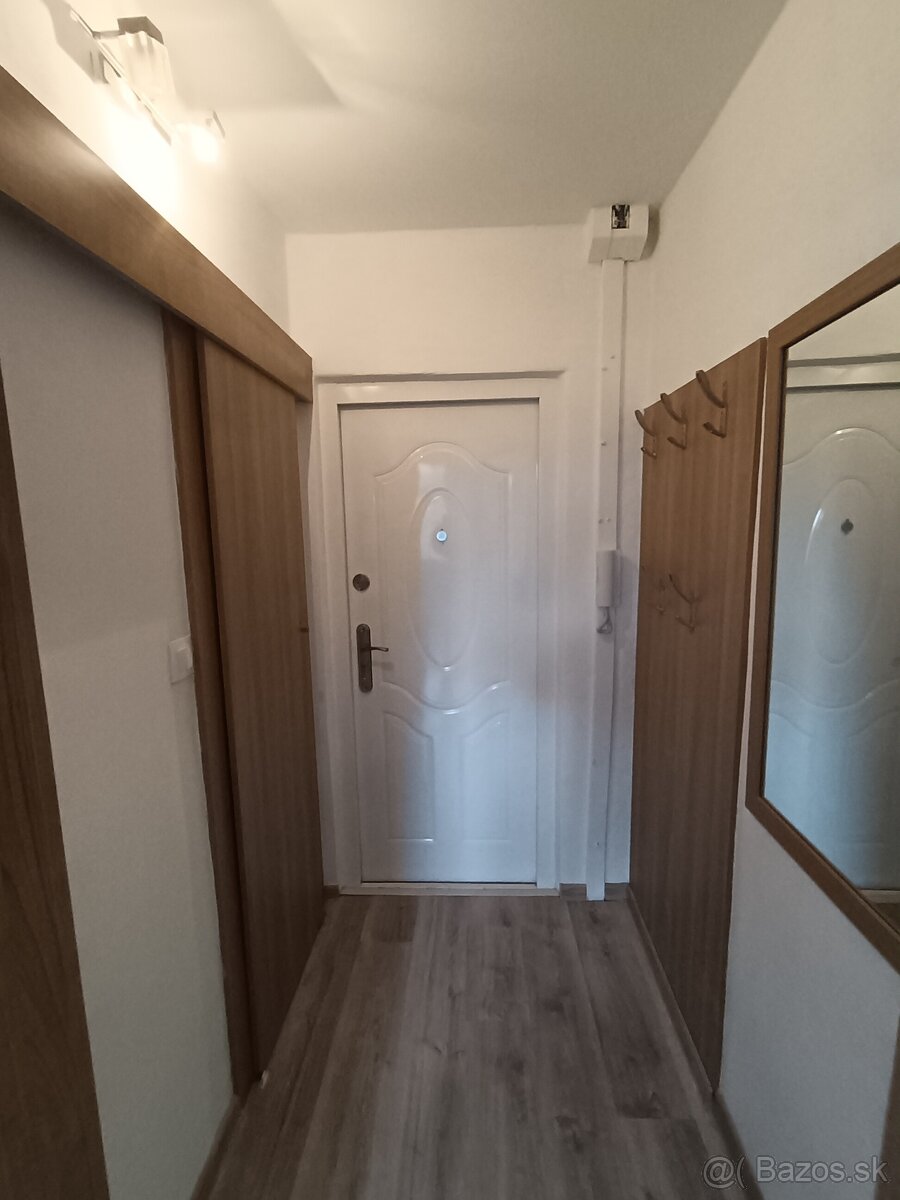 Prenájom 1 izbový byt , M.R.Štefánika , Levice - 9