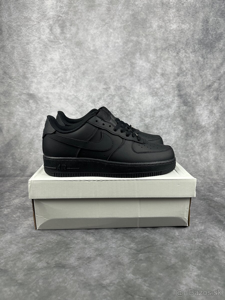 Nike Air Force 1 Čierne - 9