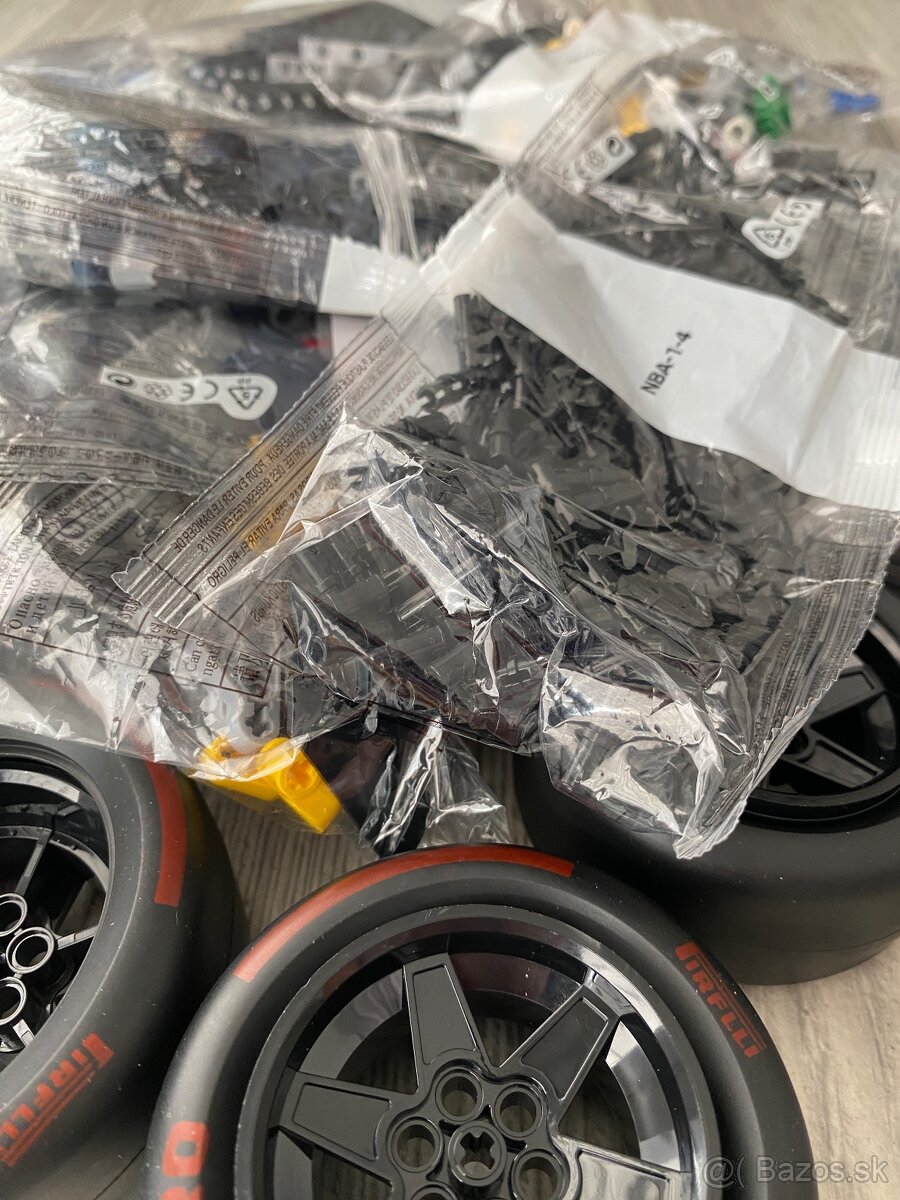 NOVÉ Red Bull Racing RB20 F1 - 1639ks kostek - 9