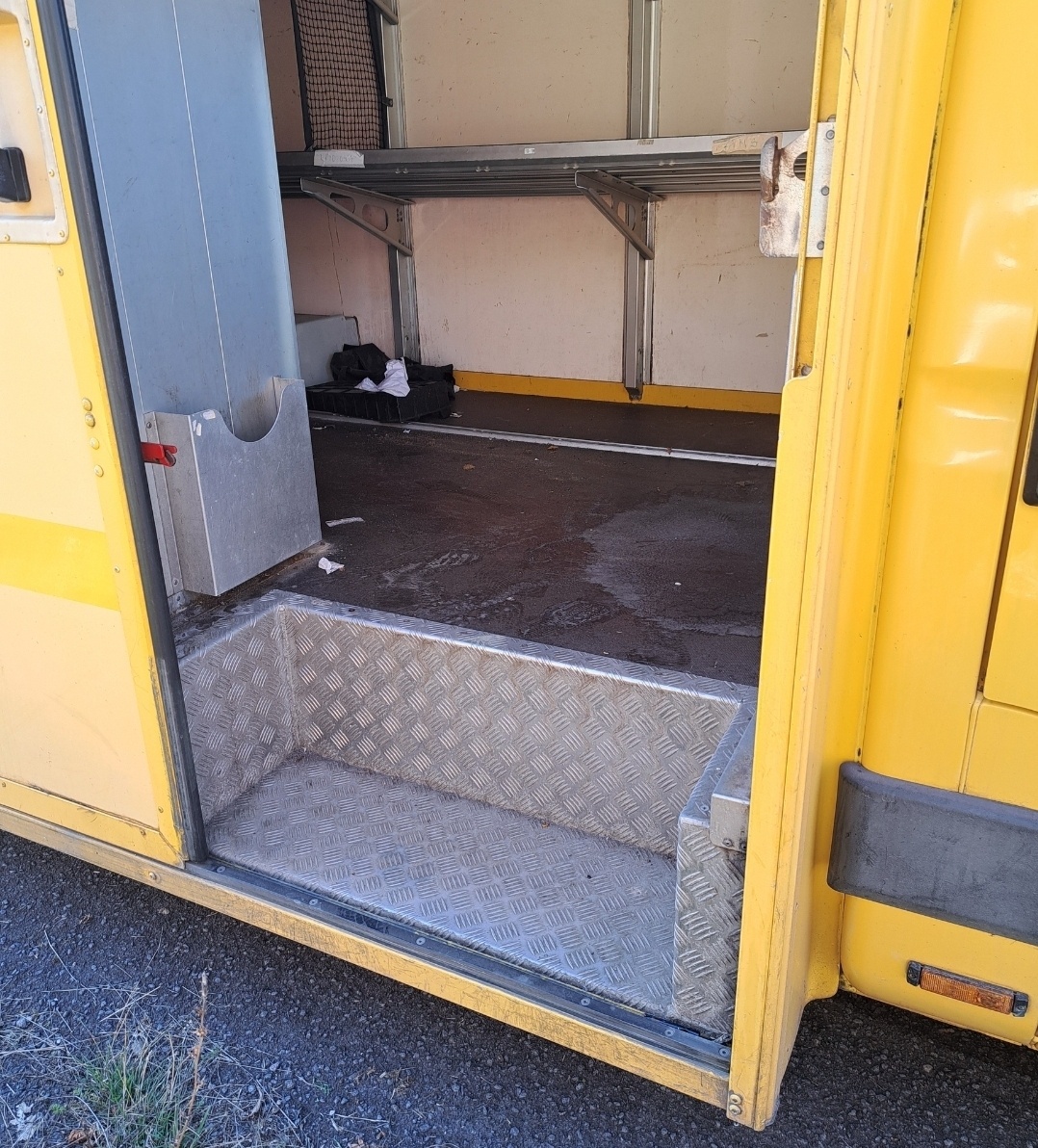 IVECO Daily 2.3hpt 3.5 tony 2013 96.000km pekna - 9