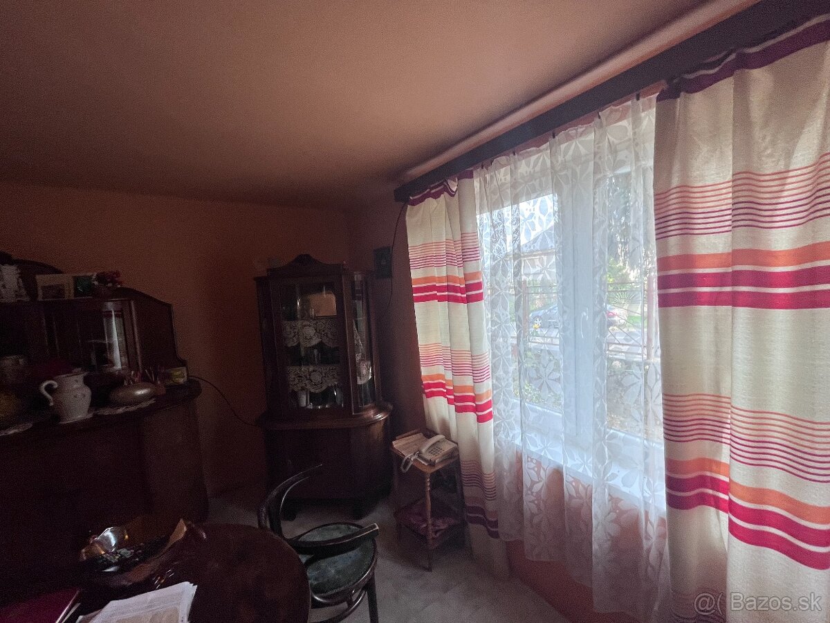 MAĎARSKO - SZALONNA - 5 IZBOVÝ ZREKONŠTRUOVANÝ RD - 9