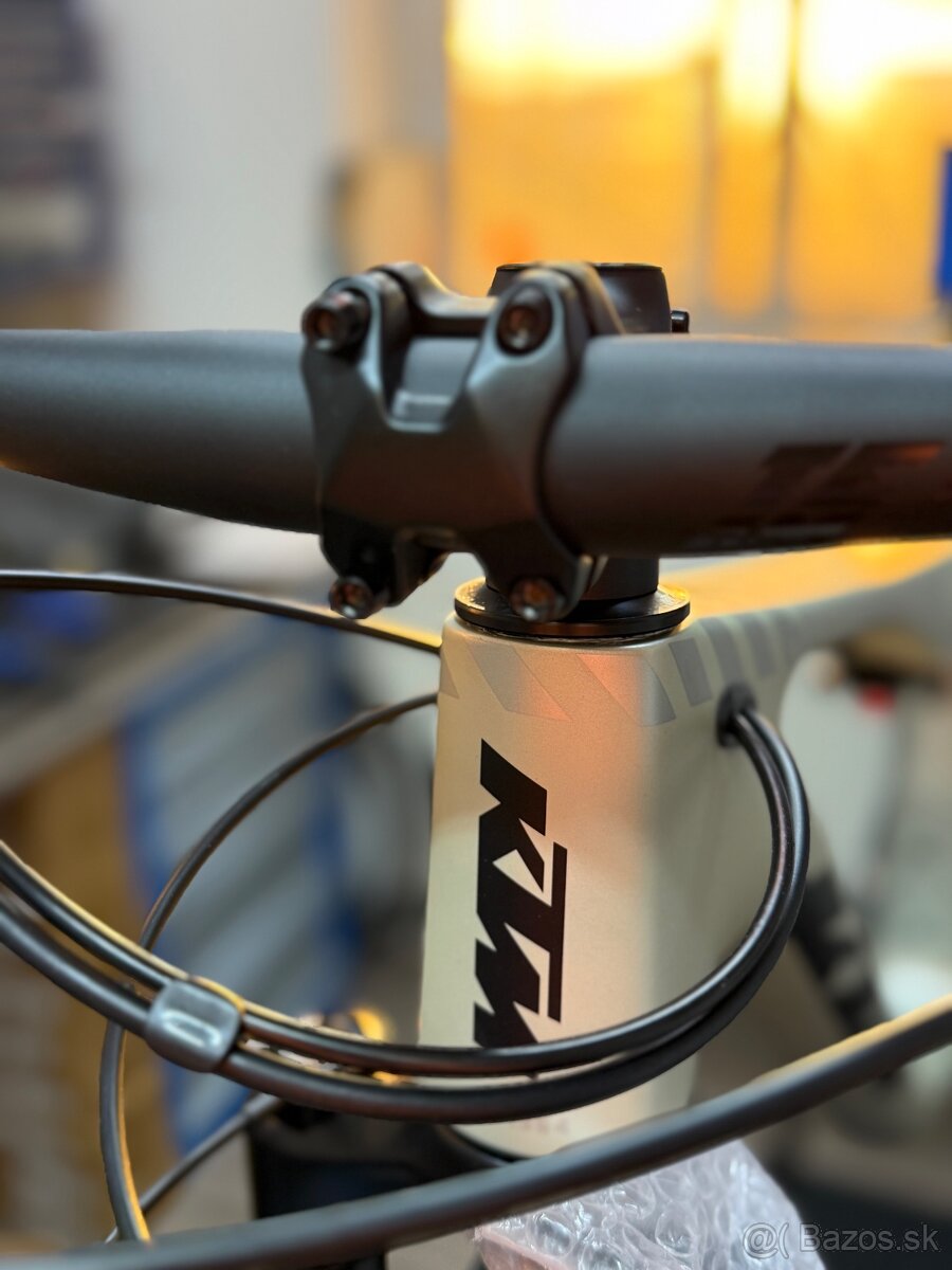 KTM Scarp PRO MT Carbon 29” Veľ. S,M,L,XL - 9