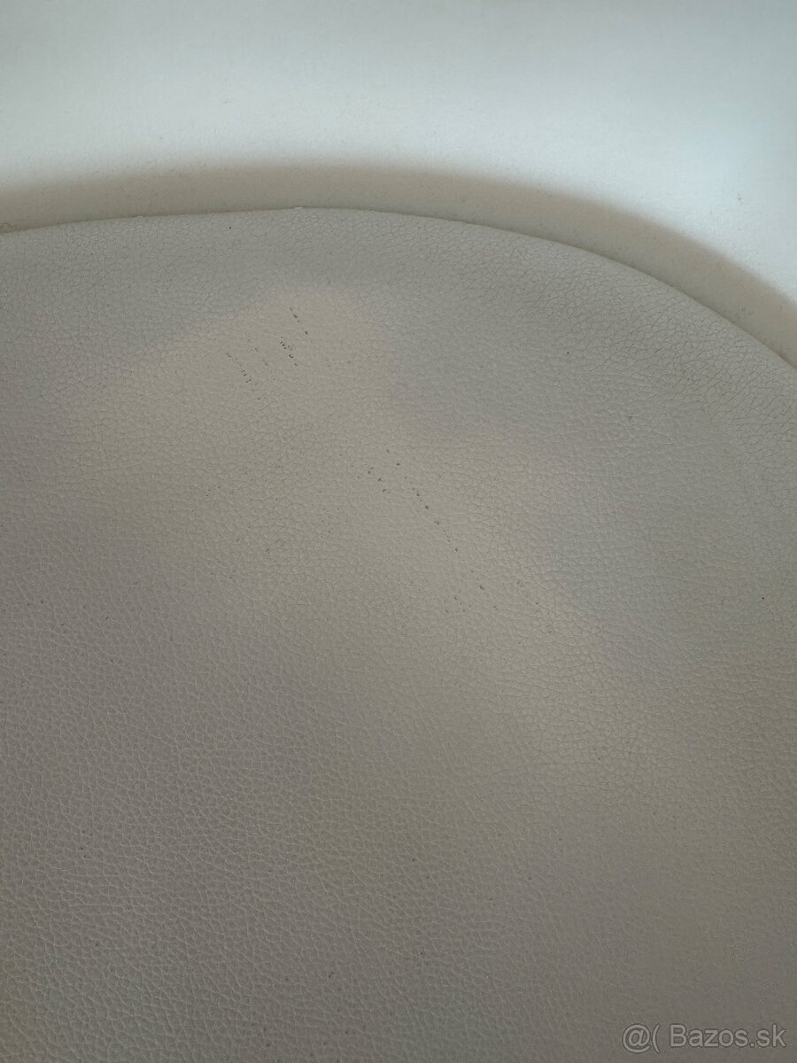 Predam jedálenský stôl so stoličkami - 9