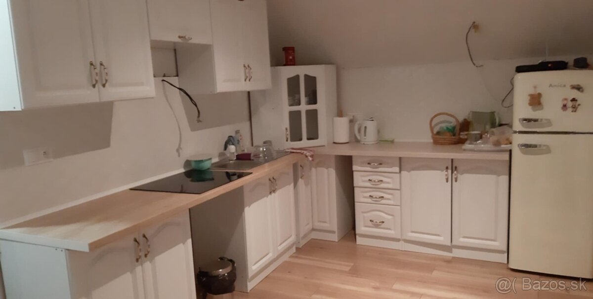 Dom na bývanie aj podnikanie - 9