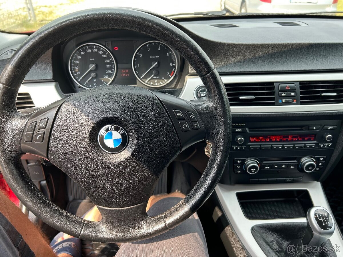 BMW 3 316iT - 9