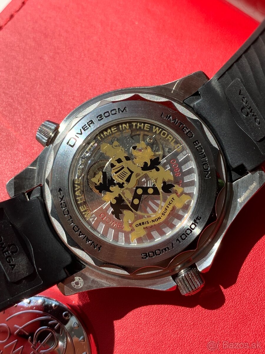 Omega Seamaster 007 “On Her Majesty’s Secret” 42mm - 9