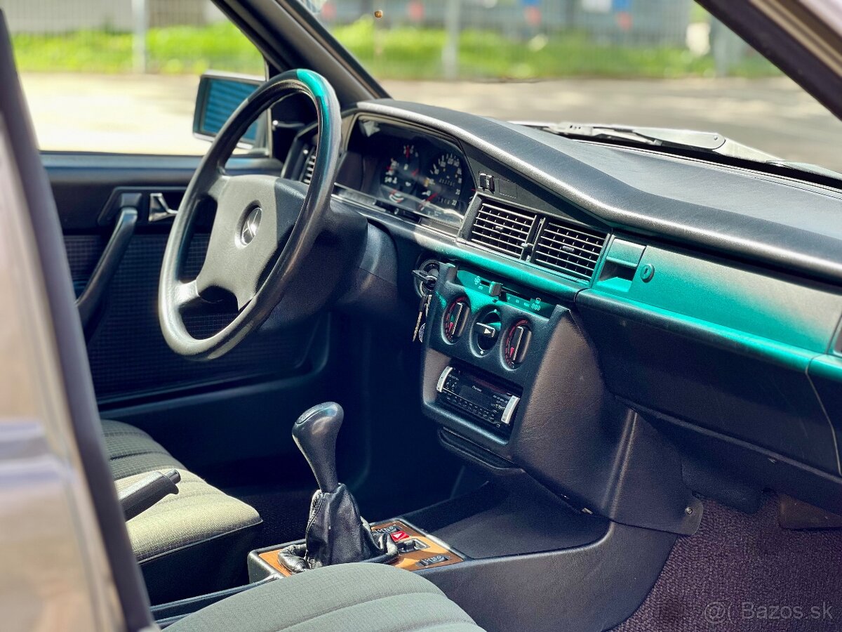 Mercedes 190e w201 - 9