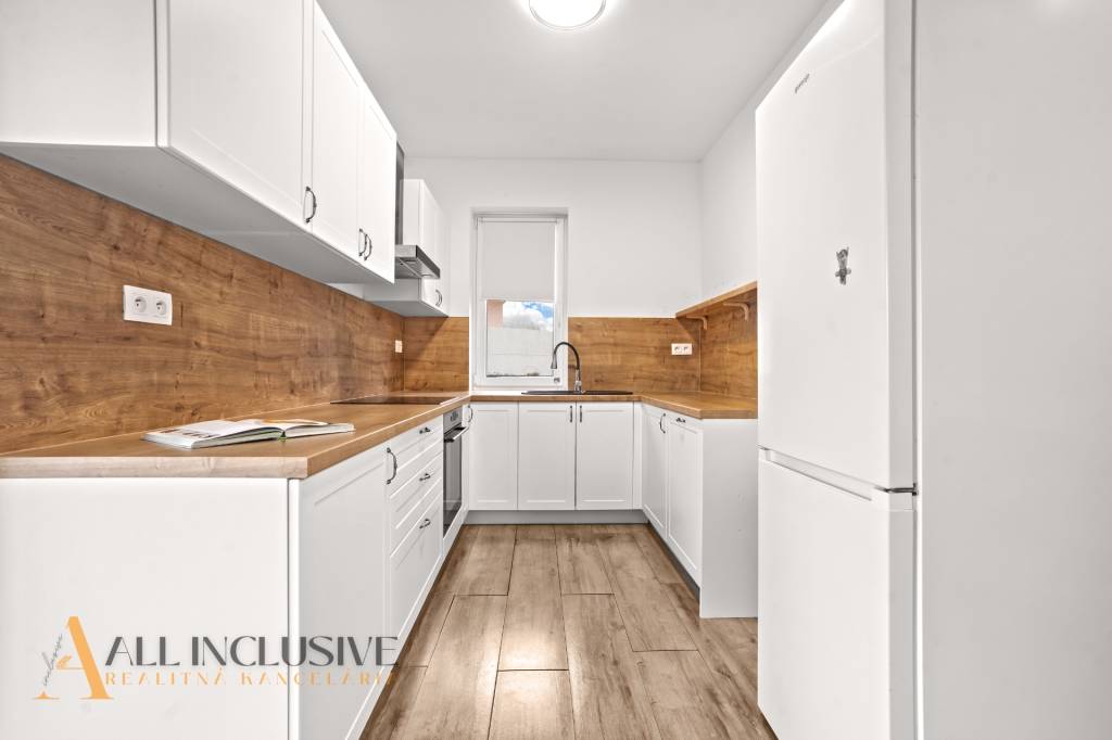 ALL INCLUSIVE | NA PREDAJ 3-IZBOVÝ RD (ČASŤ DVOJDOMU), DUNAJ - 9