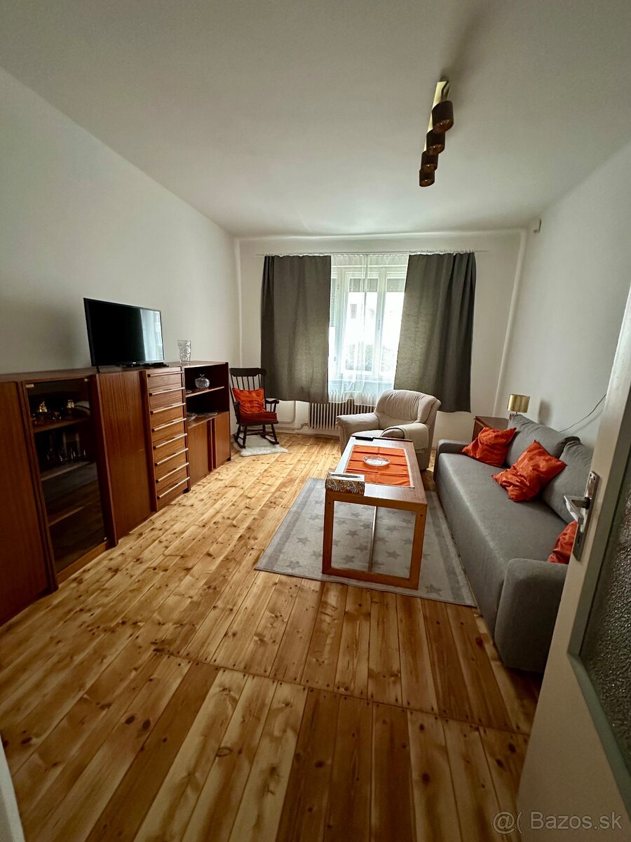 Rodinny dom 3 izbovy - 9