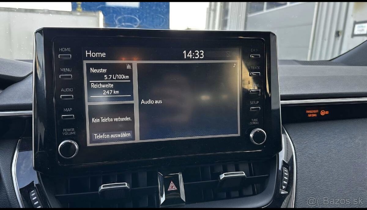 Toyota corolla combi 1.2 turbo active - 9