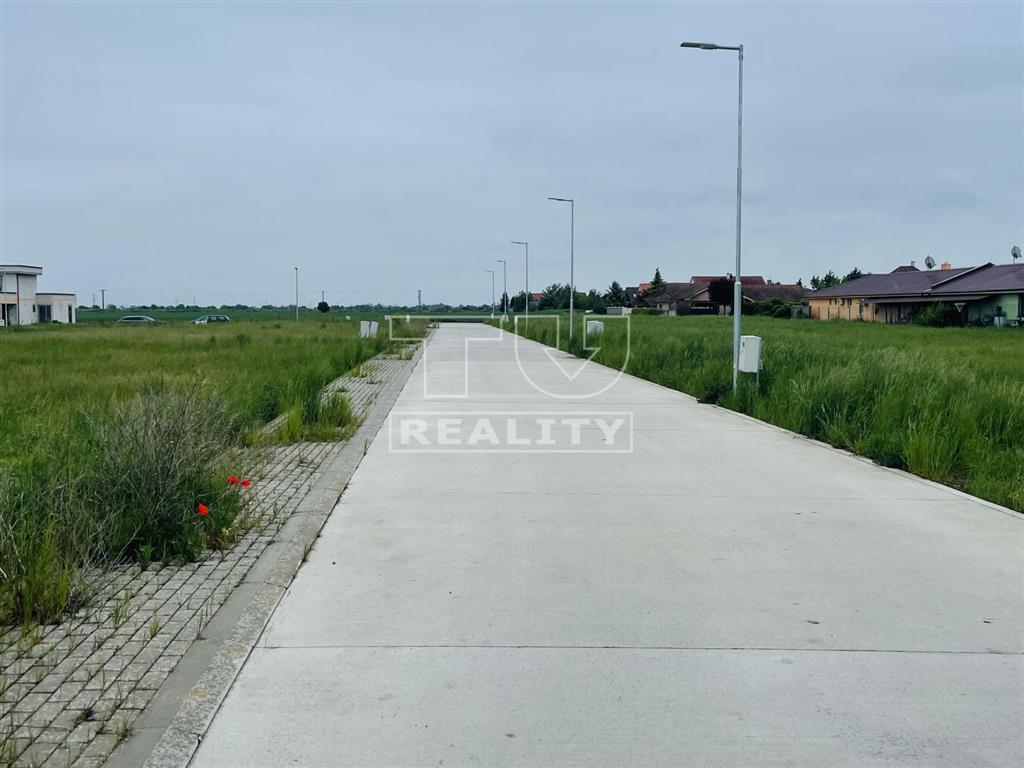 Exkluzívne pozemky na výstavbu domu vo Hviezdoslavove - 9