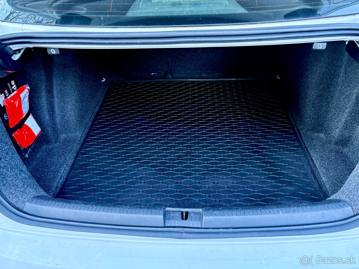 Volkswagen Jetta 2017-Facelift - 9