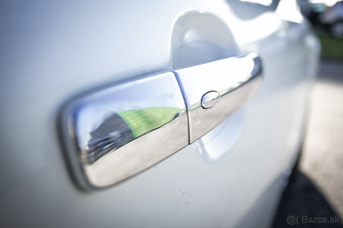 Nissan Leaf 80kW, 24kWh batéria - 9