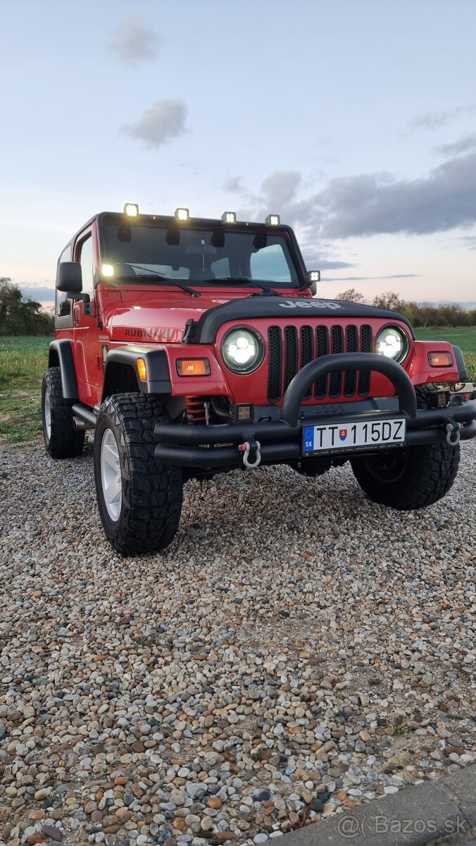 Jeep Wrangler 2.5 - 9