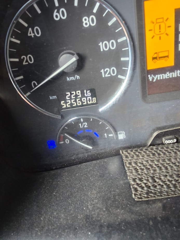 SPECIÁL MERCEDES ACTROS 2532 6X2 r.2012,standart,automat - 9