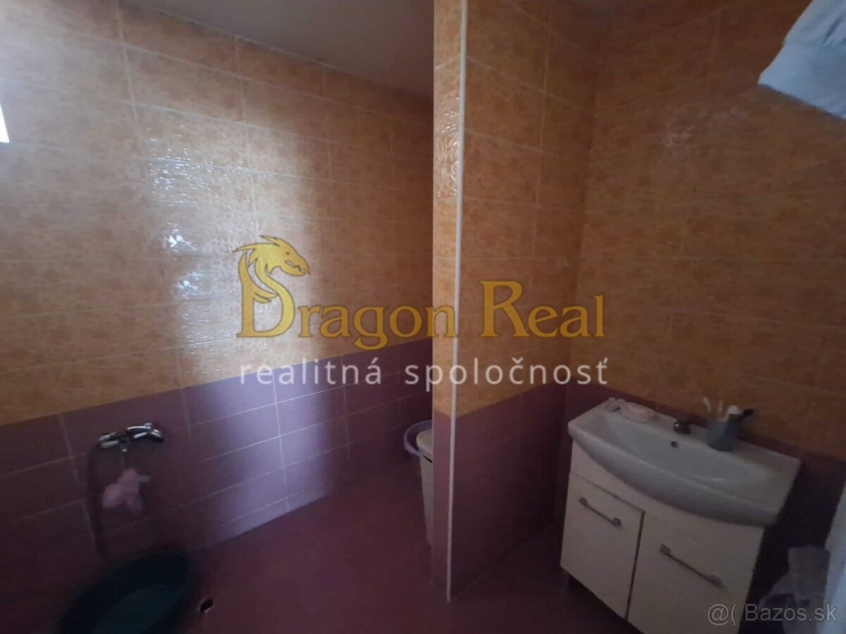 PREDAJ – Rodinný dom s altánkom – DRAHŇOV okr. Michalovce - 9