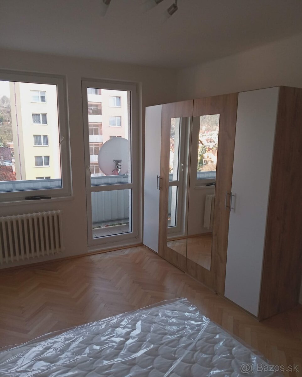 NA PREDAJ 1I BYT SOBLAHOVSKA TRENČÍN - 9