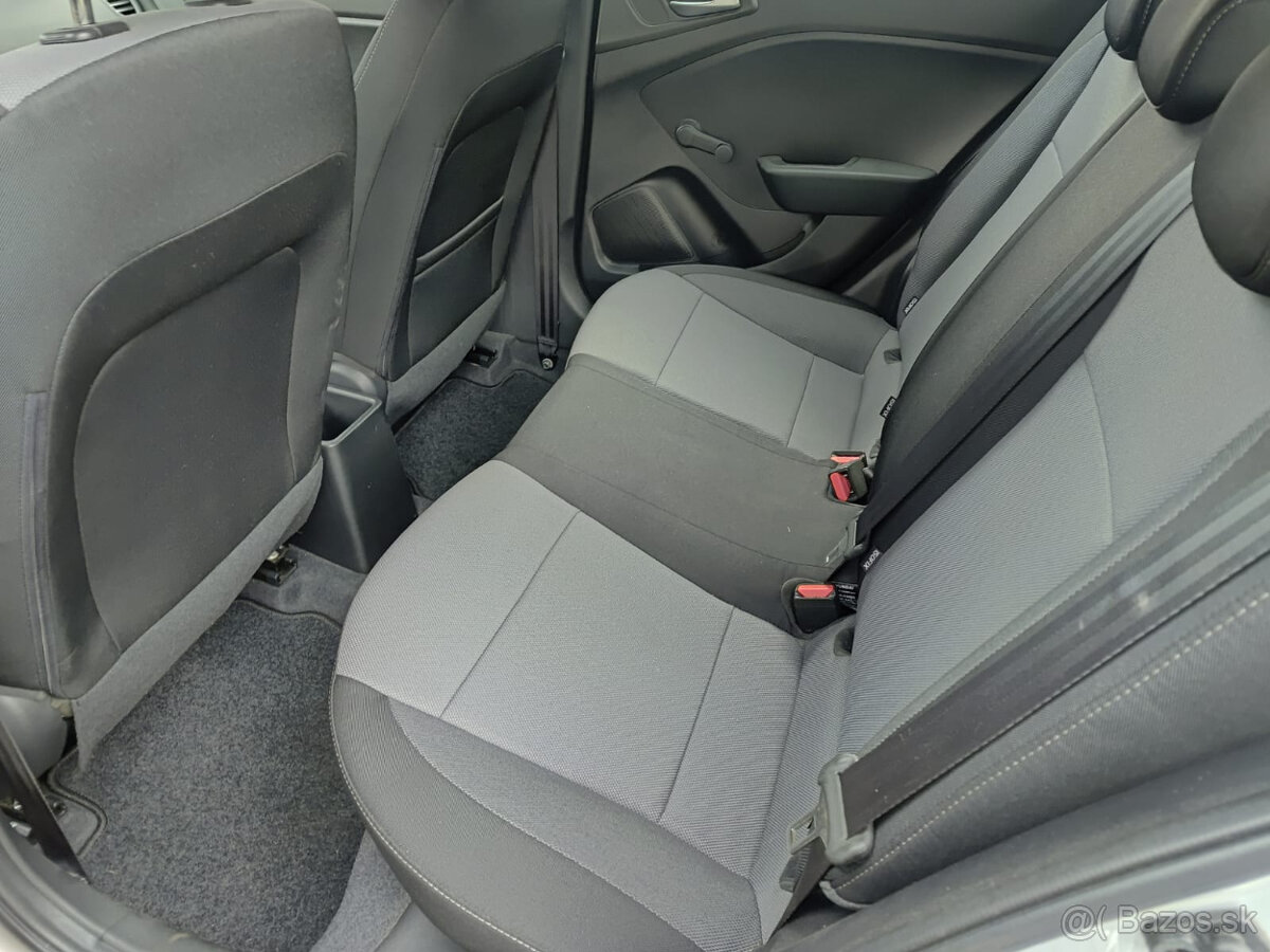 Hyundai i20 1.2b - 9