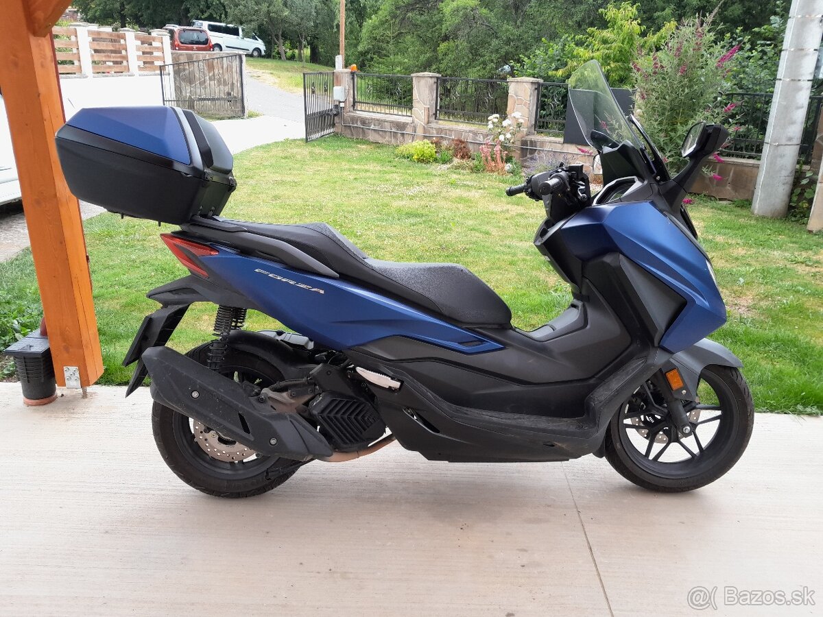 Honda Forza - 9