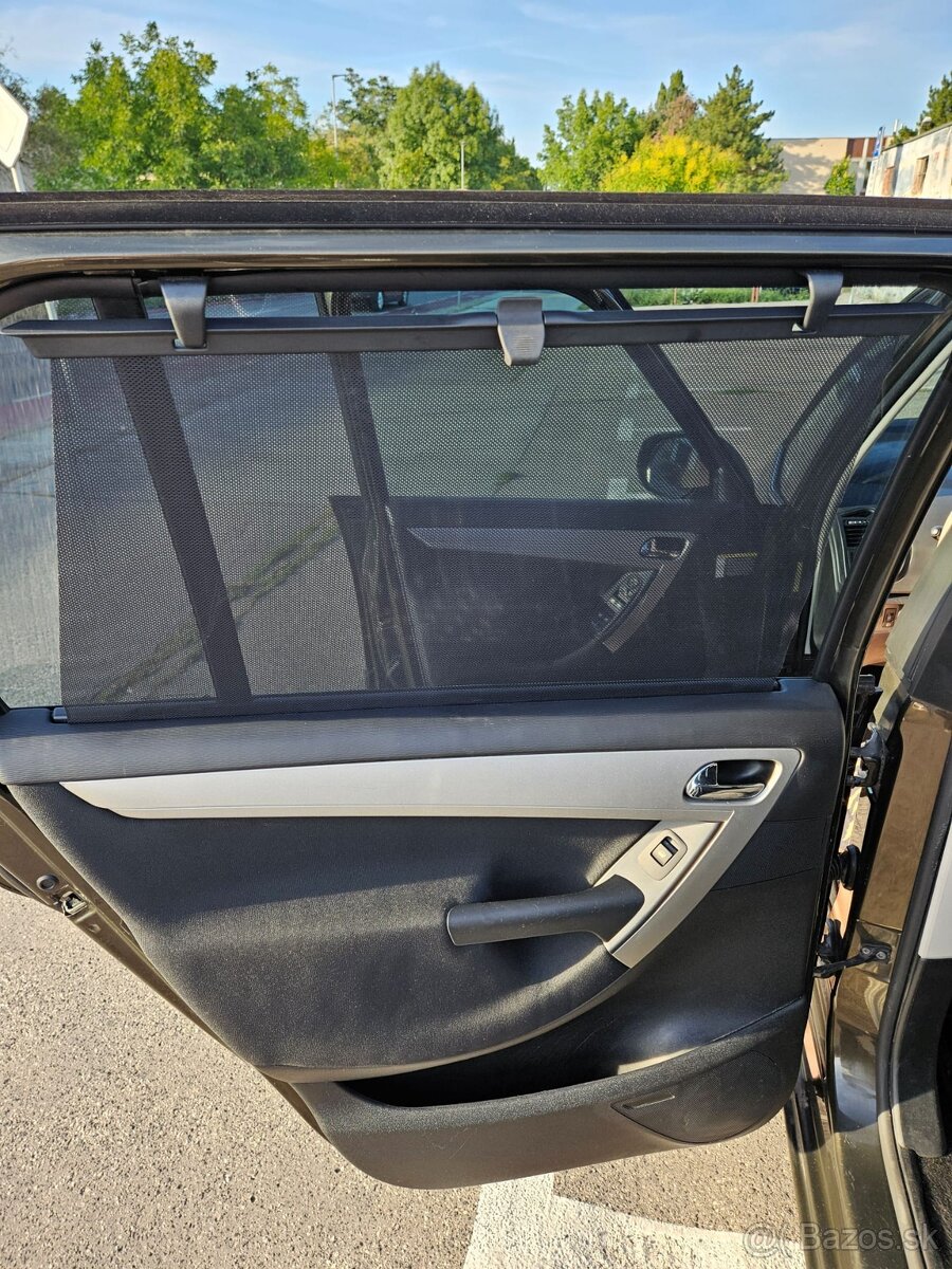 Predám Citroën C4 Grand Picasso 2.0 HDi (150k) - 9