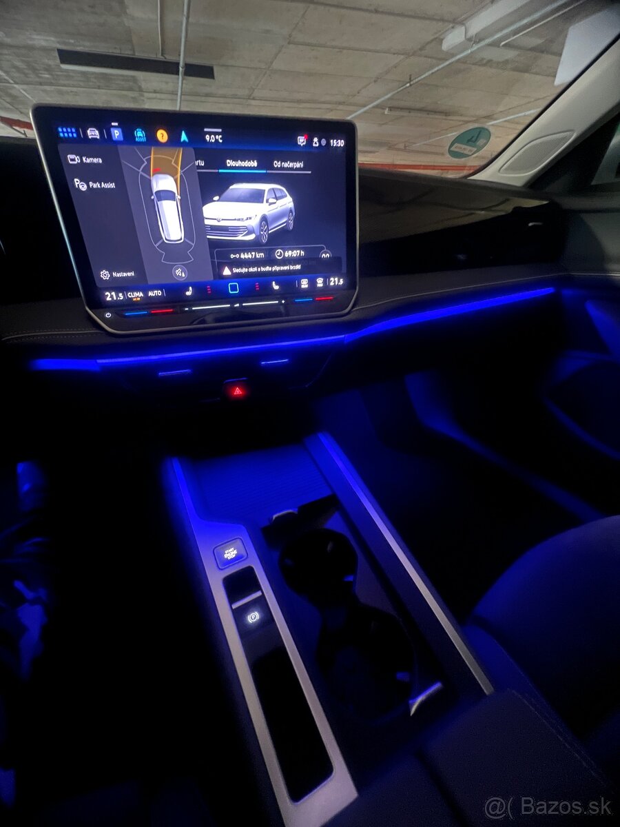VW PASSAT COMBI 2025❗️14.500km❗️360 KAMERA MŔTVY UHOL - 9