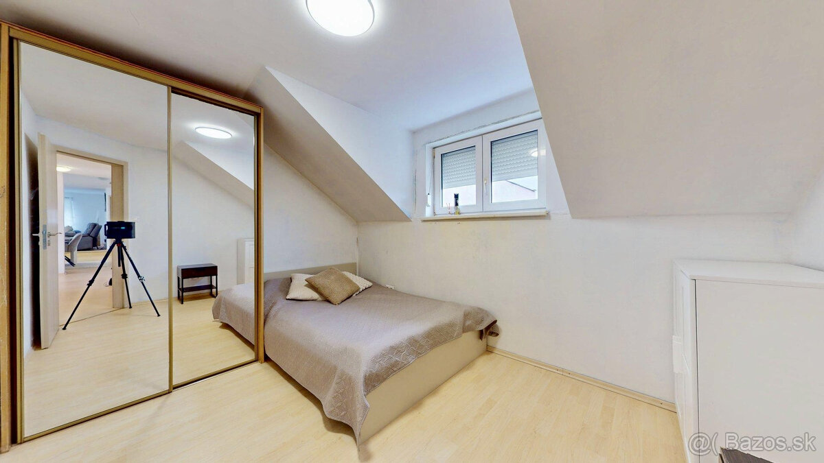 4-izbový byt s komfortom domu - províziu platí prenajímateľ - 9