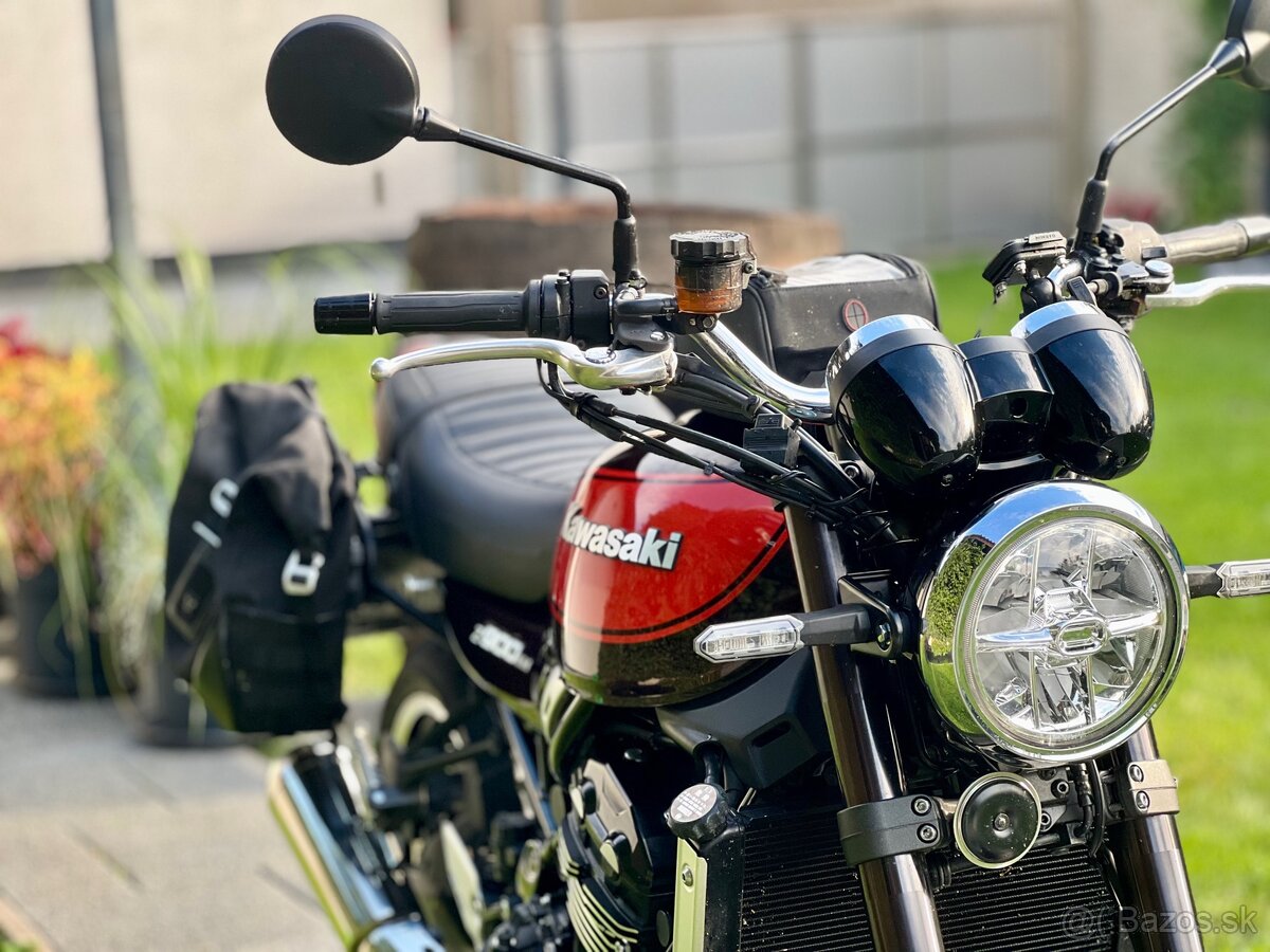 Kawasaki Z 900 RS - 9