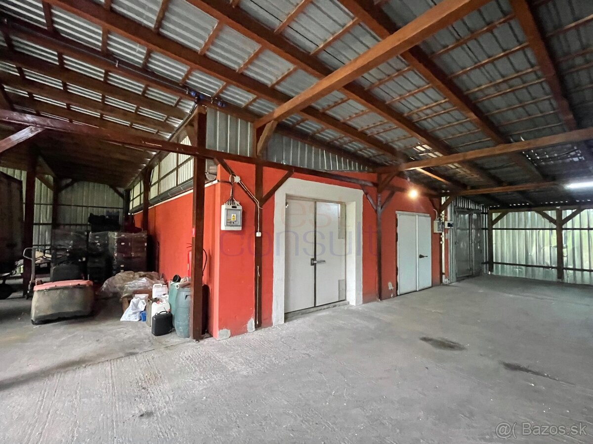 2373 NA PREDAJ JEDINEČNÝ STATOK – HOSPODÁRSKY DVOR - 9