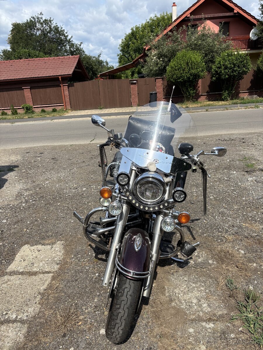 Yamaha XV1600 Road Star - 9