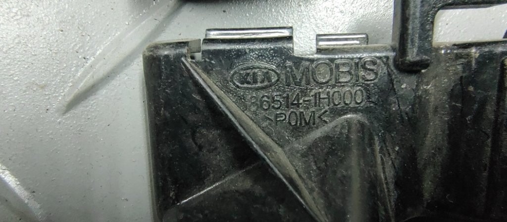 Drziak naraznika držiak na Kia, Toyota a Mercedes - 9