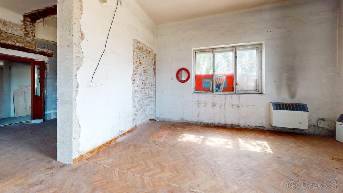 BUDOVA - Topoľčany, centrum - 9