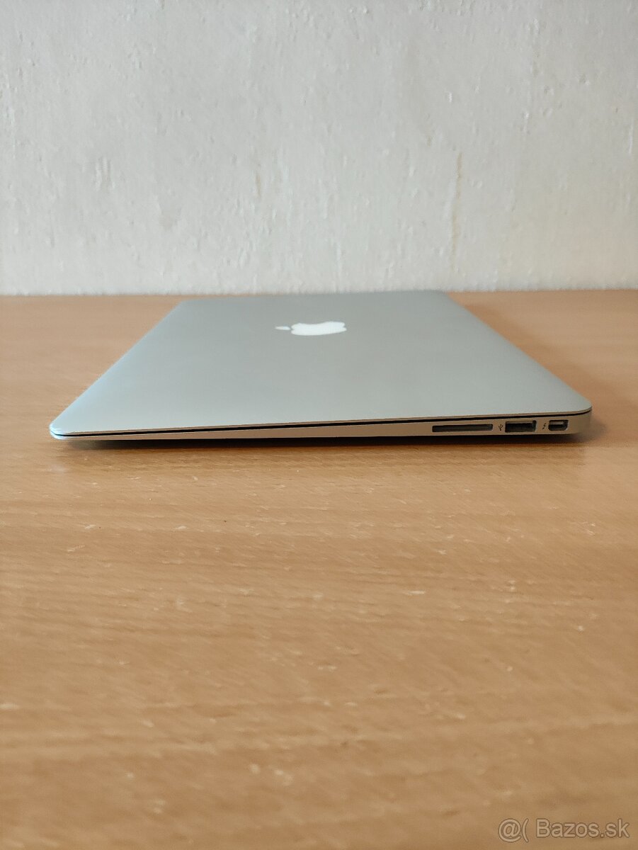 MacBook Air 2015 | i7 • 8GB • 128GB SSD - 9