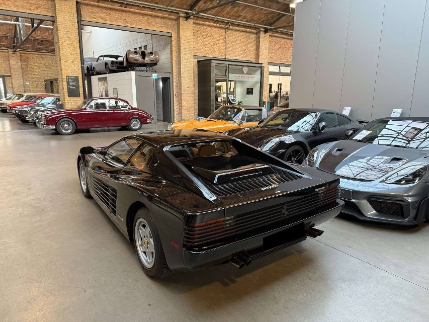 Ferrari Testarossa z roku 1989 - 9