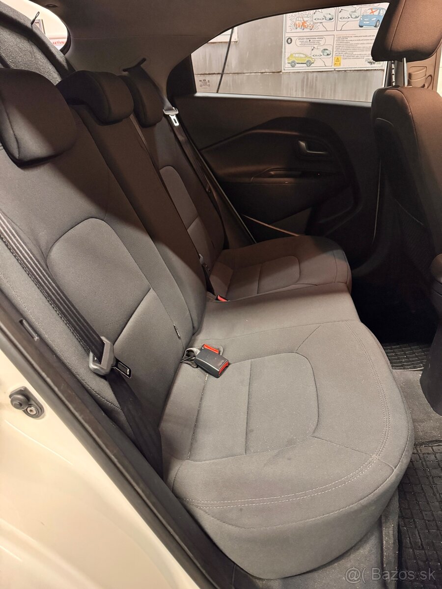 Kia Rio 1.4 CVVT, r. 2014 – benzín, manuál - 9