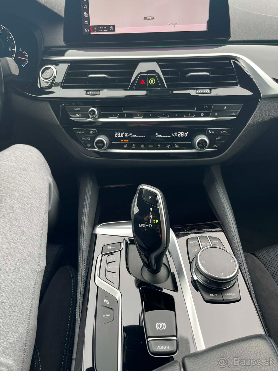 BMW 540i xDrive Limousine - Benzín - 9