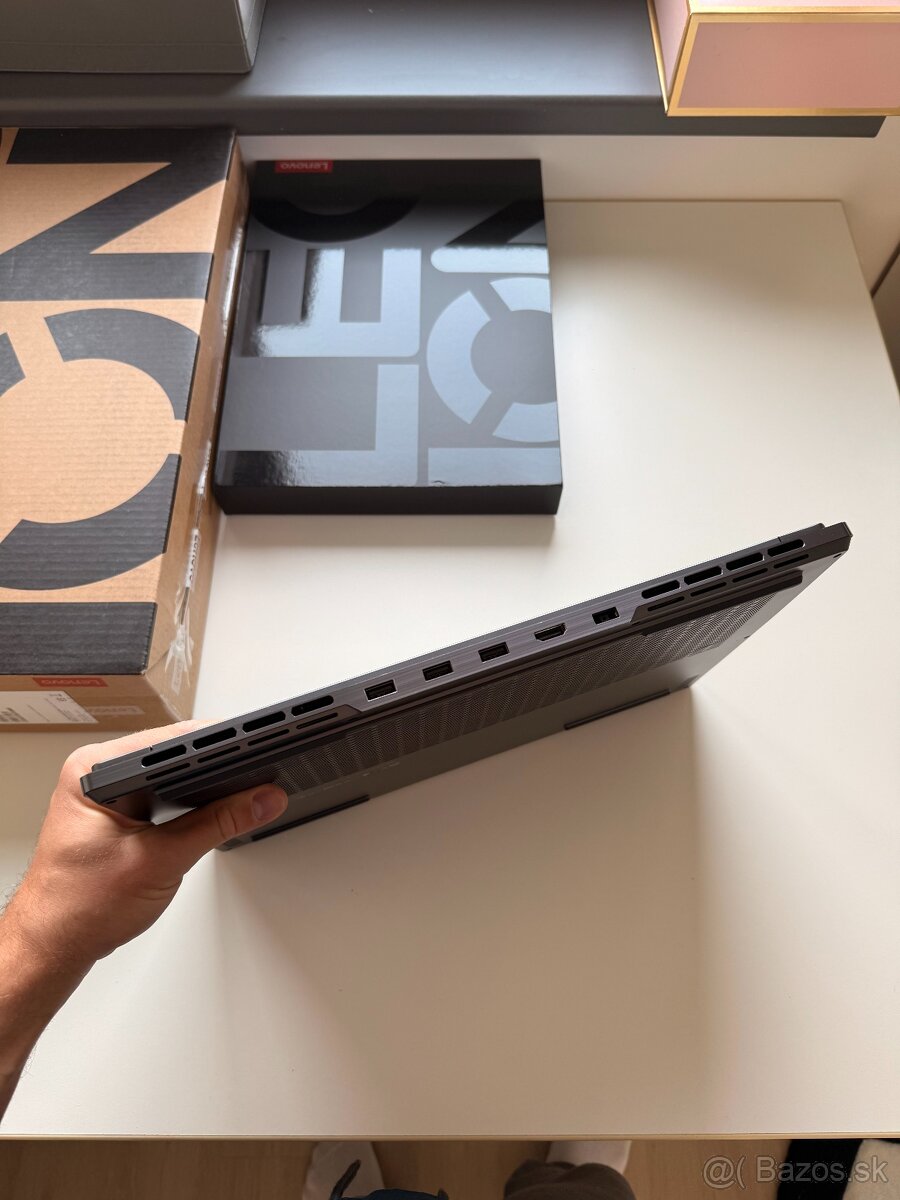 PREDÁM Lenovo Legion Slim 5 16AHP9 - 9
