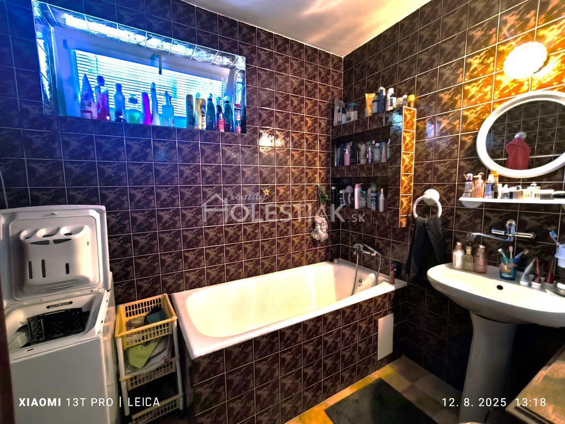 Predám pekný rodinný dom v KNM - 9